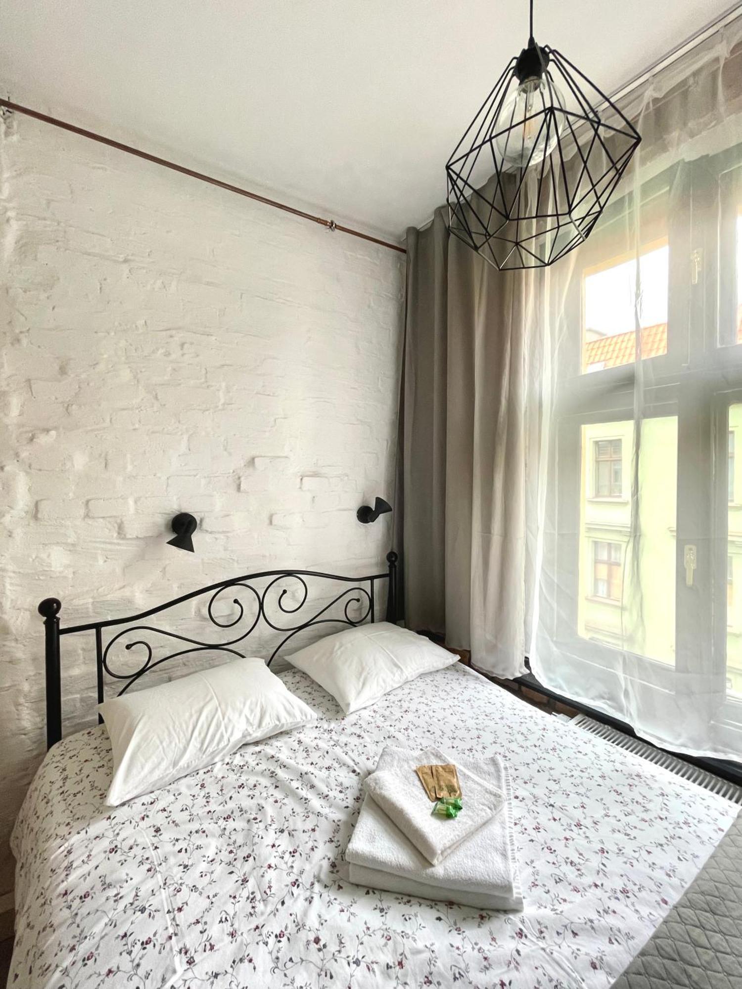 Copernicus Street Apartment - Broken Flowers And Twin Peaks Stary Toruń Eksteriør billede